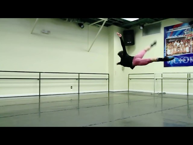 JORGE BARANI (Fun at the Studio) #JorgeBarani #Ballet #Dancer