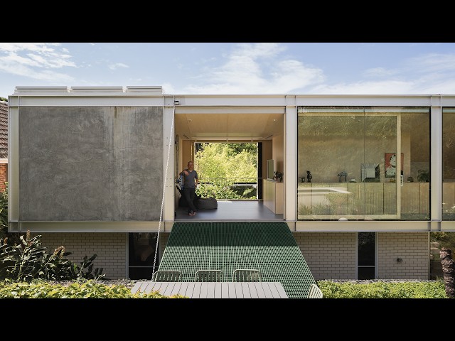 How Simplicity and Nature Influence This Architect’s Own Modernist Home