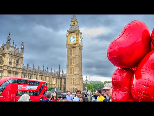 Crossing London’s Westminster Bridge to Big Ben Famous Landmark | 4K HDR