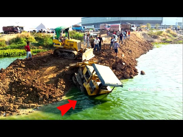 Incredible! Mix Bulldozer komatsu D31 Back Uploading overturned into Pond water Deep Rescue Bulldoz…