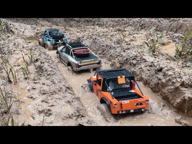 RC Offroad Extreme Mudding Together With Friends | 1/10 Scale RC Adventure Indonesia [ENG SUB]