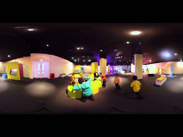 Eye for colour exhibition  (360 degree video)