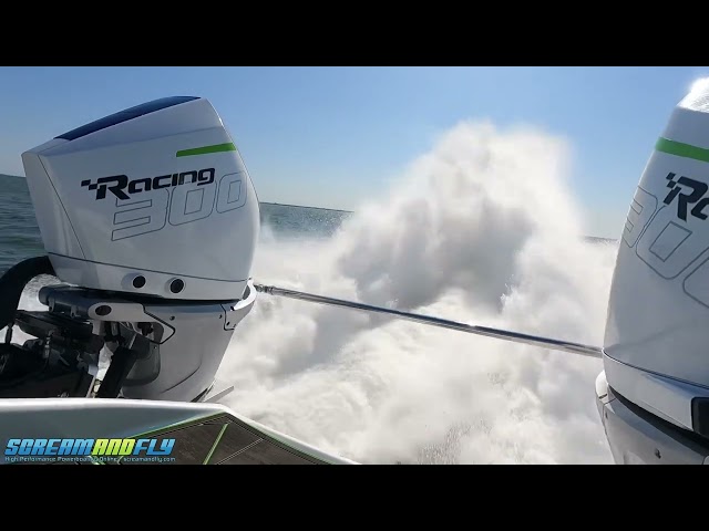 Fountain Cat Ripping it in Florida at 100+ with Twin Mercury V8 Outboards!