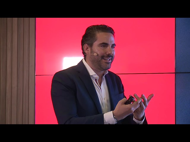 El problema no es el vendedores, sino el método de venta | Manuel Serrano Ortega | TEDxChamartín