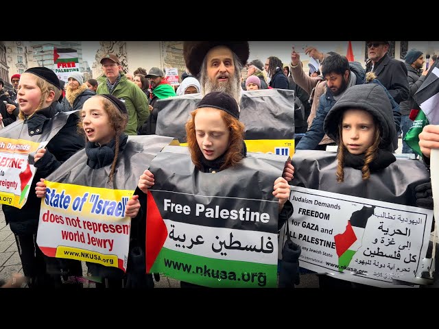 Thousands Attend Pro-Palestine Take Place in London