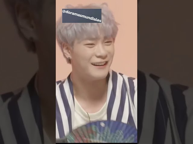 Moon Bin riendo con abanico y pincel #doramasmundiales #ternura #Moonbin #riendo #abanico #pincel