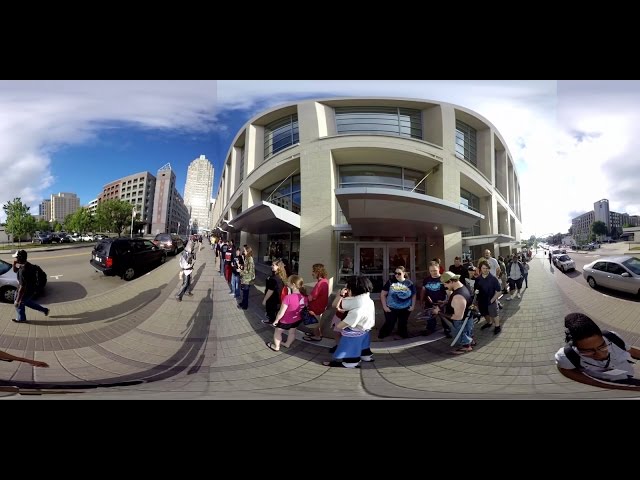 [360º] The Longest Line @ Animazement 2015