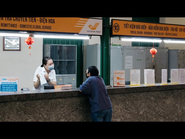 Moments from the Saigon Central Post Office 🇻🇳