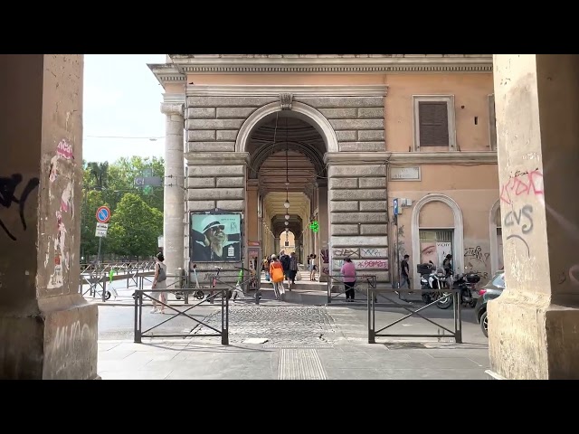 Walking in Rome (Portici di Piazza Vittorio) 6 Aug 2022 [4K HDR]