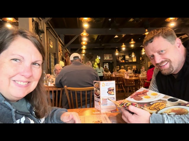 Silver Dollar City, Branson, Missouri Christmas Lights and Cracker Barrel