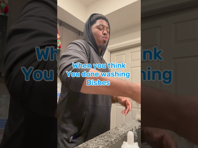 How it be washing dishes 😂 #relatable #cleaning #trendingshorts #shorts #dishes #ashley #vote