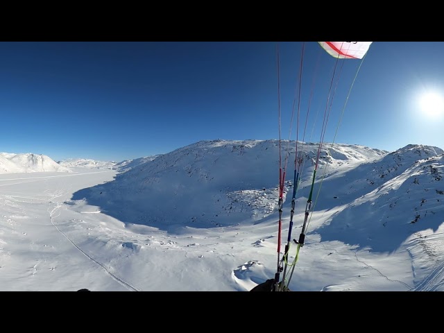 Paragliding Sisimiut UFO