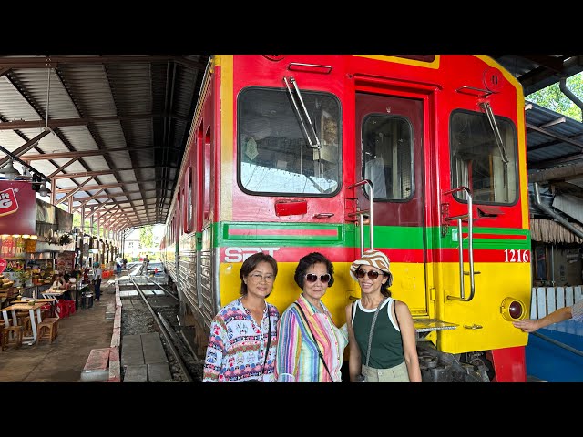 Maeklong Rom Hub train departure 16 Nov 2024