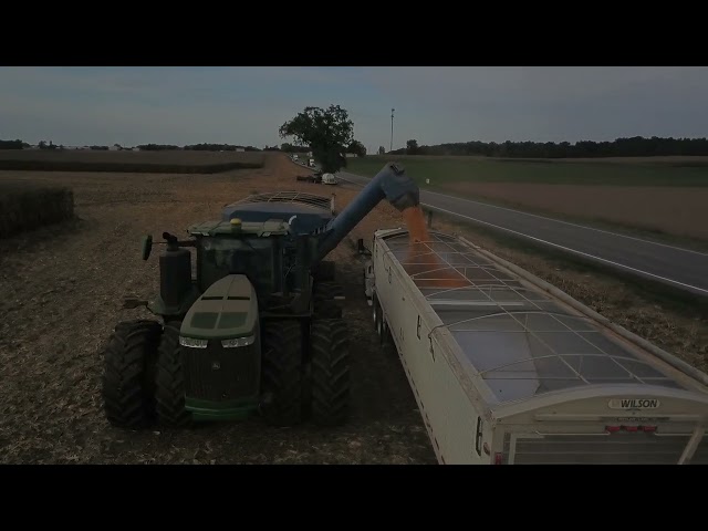 Tom Farms Harvesting Corn 2022-3227