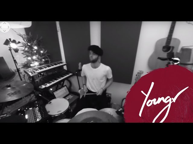 #5 Youngr Presents: Robert Delong - Long Way Down (Live 360 Video)