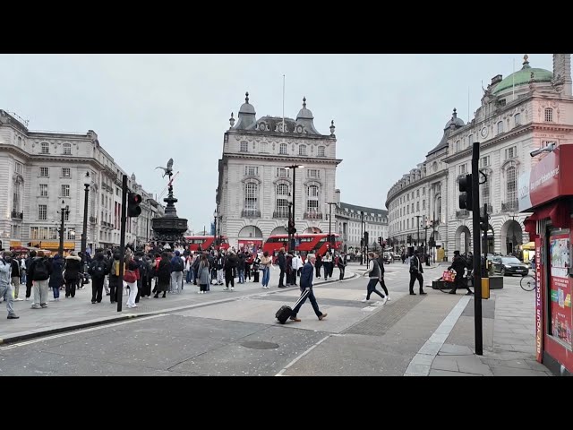 My Last Day In London - Baker Street Sherlock Holmes Museum / Hellraiser House & Greggs Sausage Roll