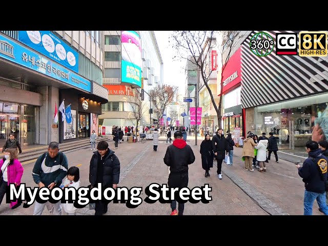 Walking through Myeongdong, Seoul, Saturday 11:30pm, Winter. 8K 360 VR video.