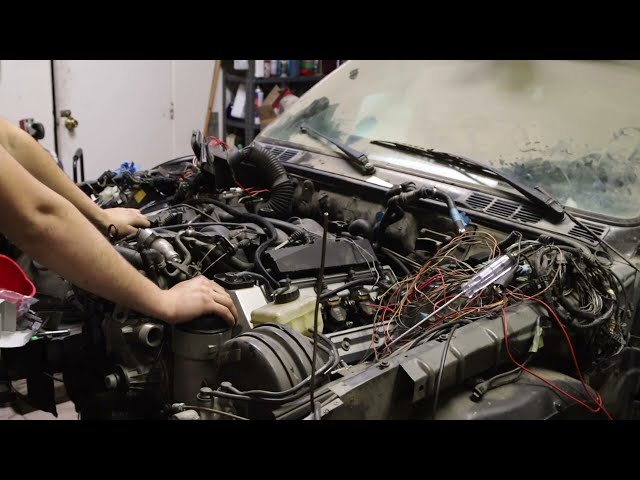 M62 V8 E30 First Start Attempt