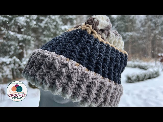 Easy Loom Knit Hat Pattern - Bernat Blanket Yarn - Free Tutorial!