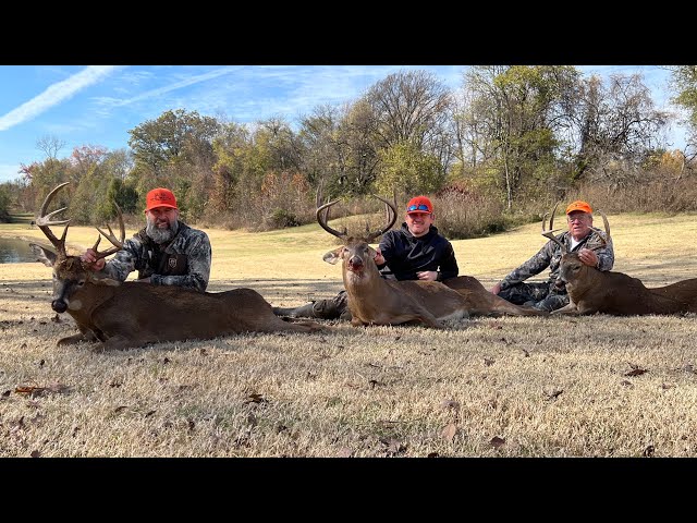 Arkansas Rut, 3 Big Bucks in First Morning of The Hunt