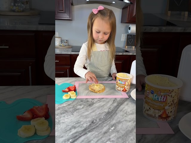 Delicious After School Snack. Rice Cake Treat. #afterschoolsnack #ricecake #kidfriendly #snacks