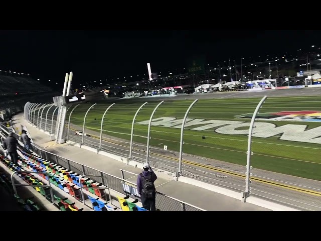 Vintage racecars 150-185mph+ @Daytona #hotrod #porsche #mazda #corvette #turbo #v8 #rotary #racing