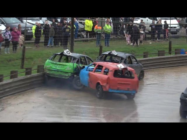 Standlake 1800cc Street Bangers Gold Roof Series Finale & Ladies Bangers Open 20/10/24