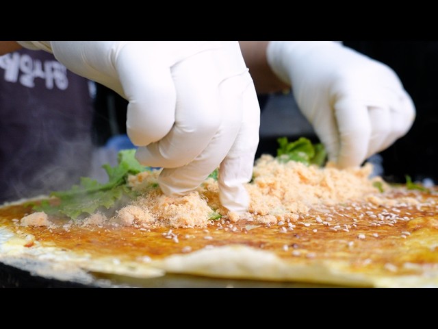 Traditional Chinese Crepe Jian Bing - Korean Street Food