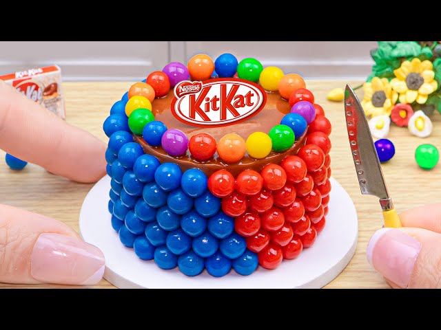 How to Miniature Buttercream Cake Decorating ideas with Chocolate|Amazing Rainbow KitKat Cake Recipe