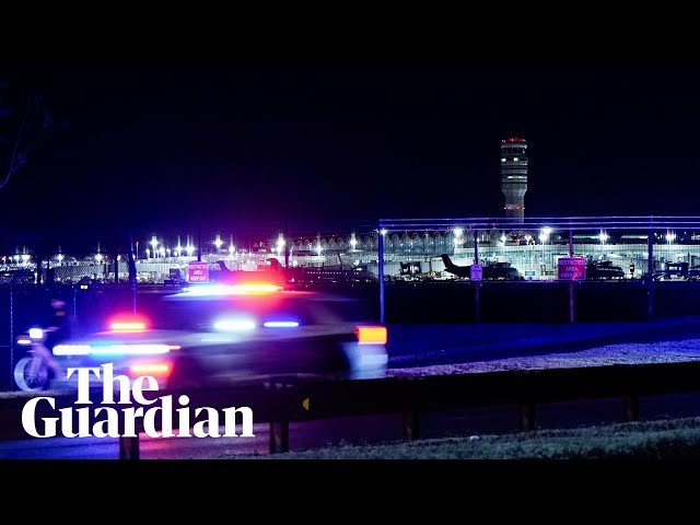 Moment air traffic control staff witness plane crash in Washington DC