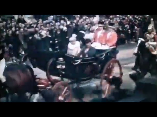 RARE COLOUR FOOTAGE! King George V and Queen Mary Tours South London (1935)