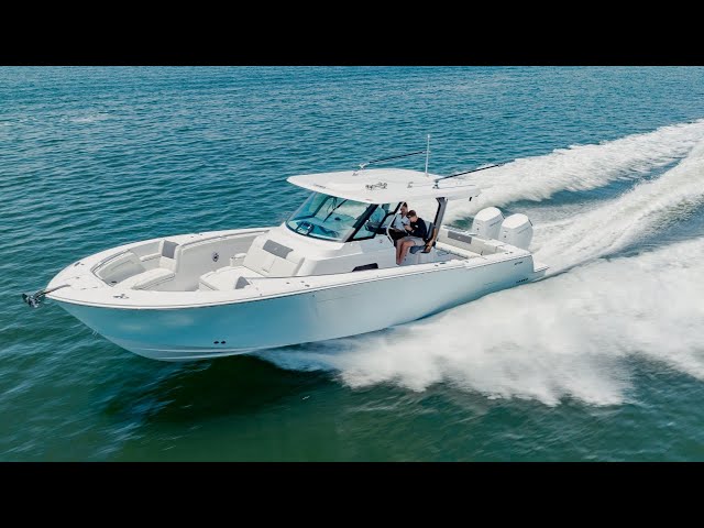 Ultimate Power and Versatility: Exploring the Bertram 39 Center Console's Unmatched Performance