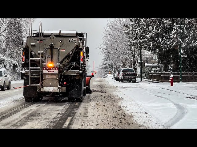 Massive Snow dump in Vancouver 2022 | Cars Drifting | Snow Plow Truck