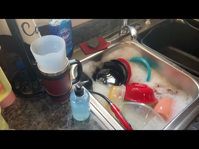 ASMR WASHING DISHES/ WATER 💦 AND SCRUBBING 🧽 SOUNDS #10