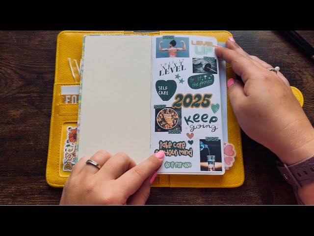 Hobonichi Weeks Health & Wellness Flip Through | December 2024 & January 2025