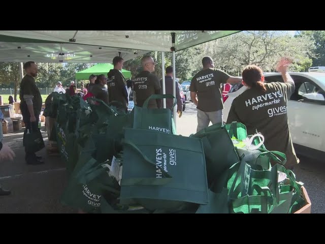 Local nonprofit hosts food giveaway in Jacksonville ahead of Thanksgiving