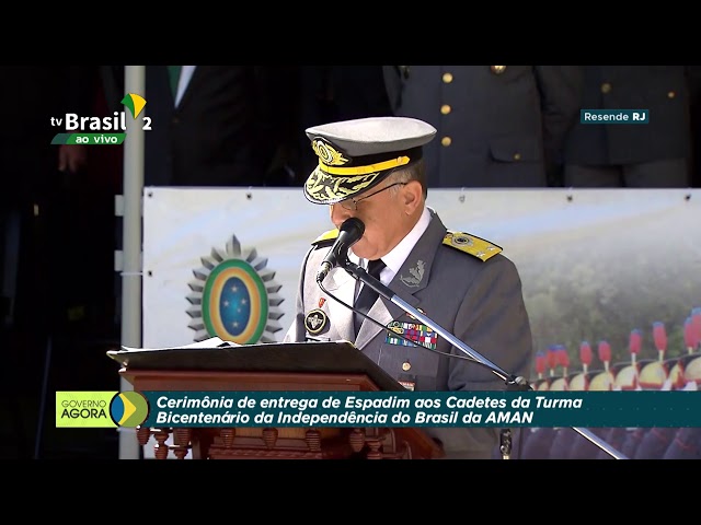 Bolsonaro participa da entrega de Espadim para cadetes na Academia Militar das Agulhas Negras