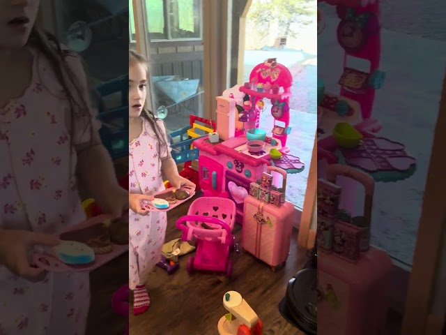 🎀Cute Baby Girl Playing Pretend Play Minnie Mouse Kitchen Useful Activity for Kids #minniemouse