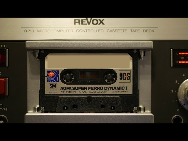 Free To Use! Compact Cassette playing in REVOX B-710 30 min Video Background - No Sound!