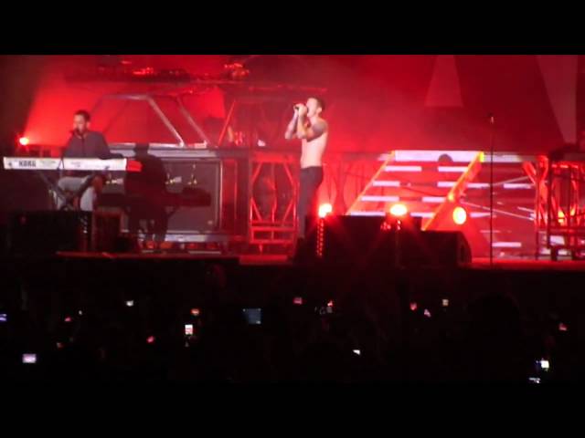 Leave out all the rest - Linkin Park - Live in Athens 2009 - HD