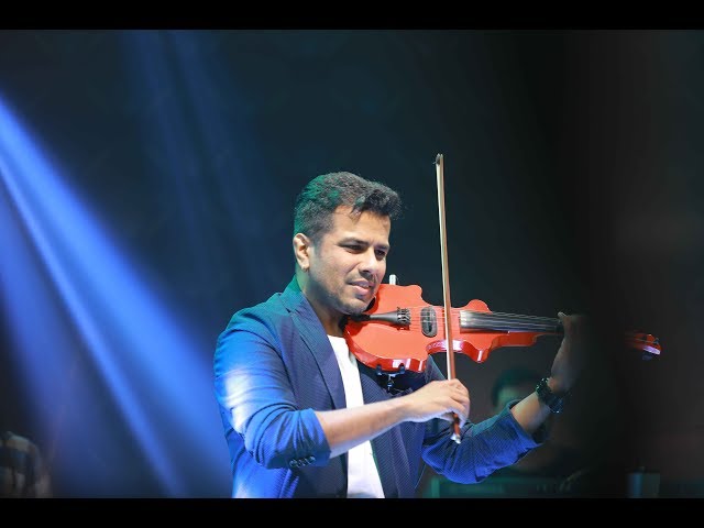 ആയിരം കണ്ണുമായ്... | Awesome performance  by Violin wizard Balabhaskar