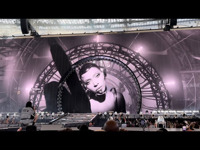 BEYONCÉ - OPENING + I'M THAT GIRL + COZY + ALIEN SUPERSTAR - RENAISSANCE WORLD TOUR IN FRANKFURT