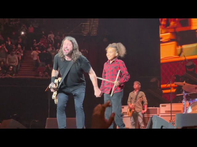 Foo Fighters "Everlong"  w/ 11-Year-Old Nandi Bushell, The Forum, Los Angeles, 8.26.21