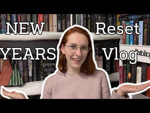 New Years Reset Vlog | Bookshelf Organization, Cleaning & Journaling!