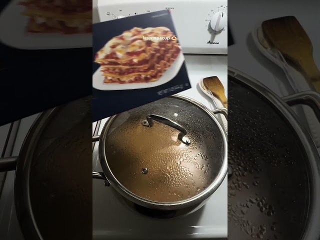 Lasagna soup, a quick meal to cook & it was GOOD  🍝! #easyrecipe #lasagnasoup #quickmeals #simple