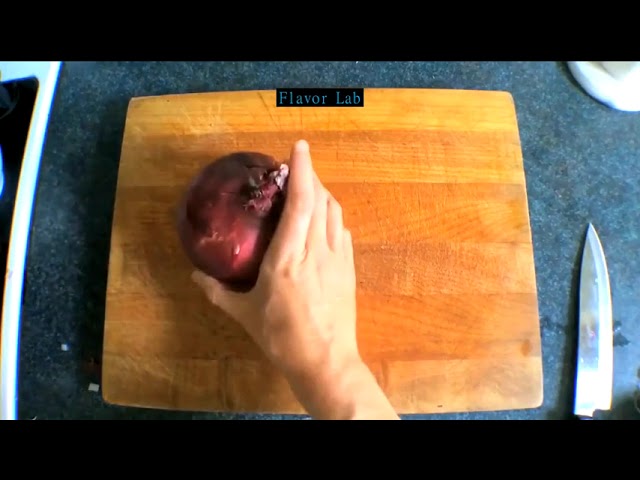 Different ways to cut an onion \ #cookingchannel #recipeshorts #trickshots #onioncutting #foodie