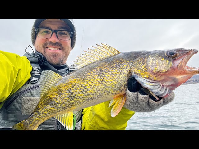 Jigging Tips for Columbia River Walleye