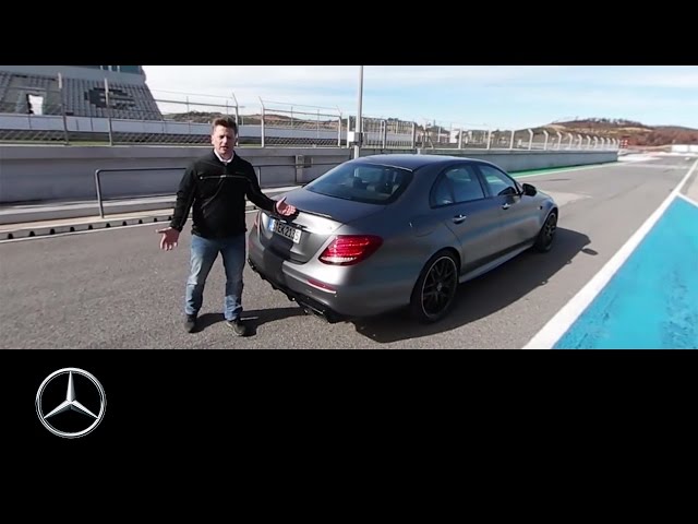 360° video walkaround of the Mercedes-AMG E 63 – Mercedes-Benz original.