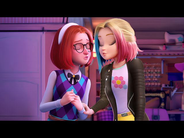 Did Sabrina And Zoe Just Fall In Love In Miraculous Season 6?!