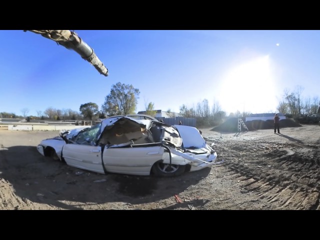 Drive a Tank - Car Crush Tank 360˚ VR POV